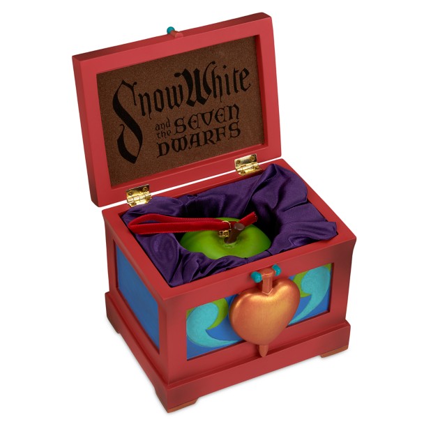 Poisoned Apple Ornament in Heart Box – Snow White and the Seven Dwarfs