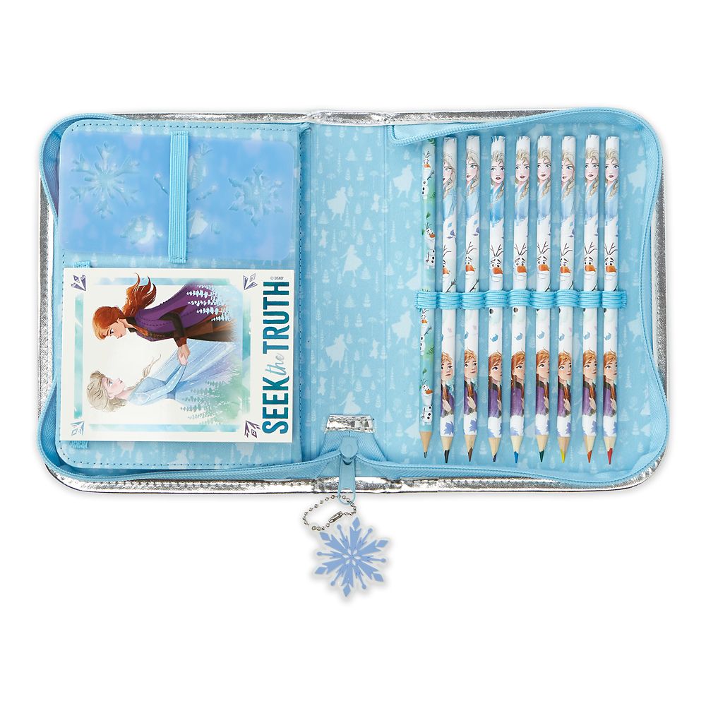 Frozen 2 Zip-Up Stationery Kit