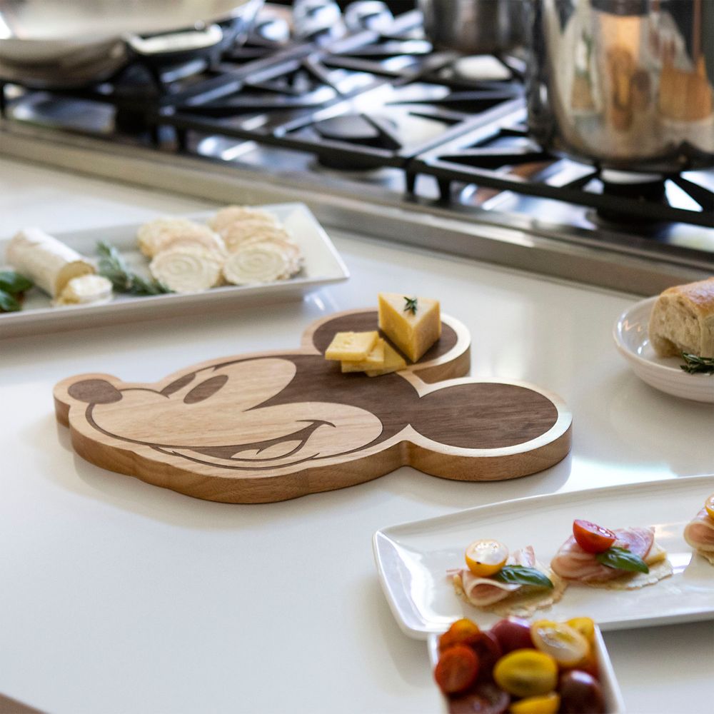 Mickey Mouse Cutting Board