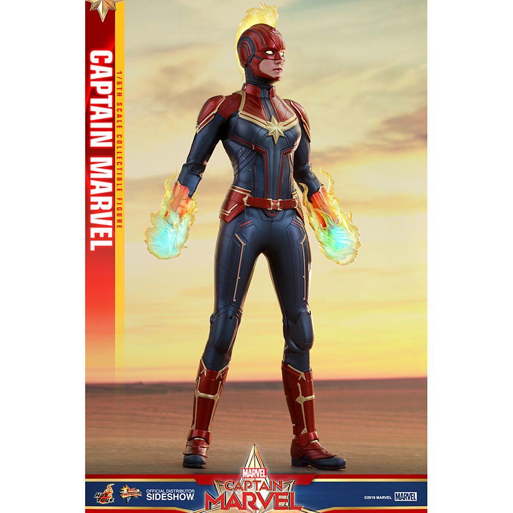 Captain Marvel Sixth Scale Collectible Figure by Hot Toys