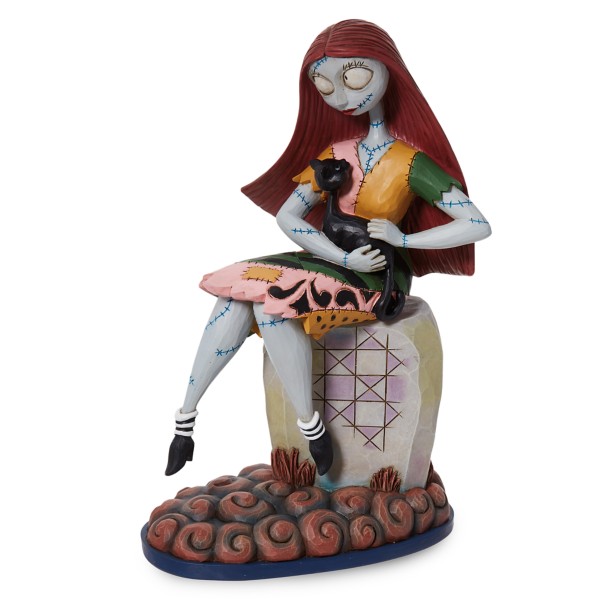 Sally with Cat Figure by Jim Shore – Tim Burton's The Nightmare Before Christmas