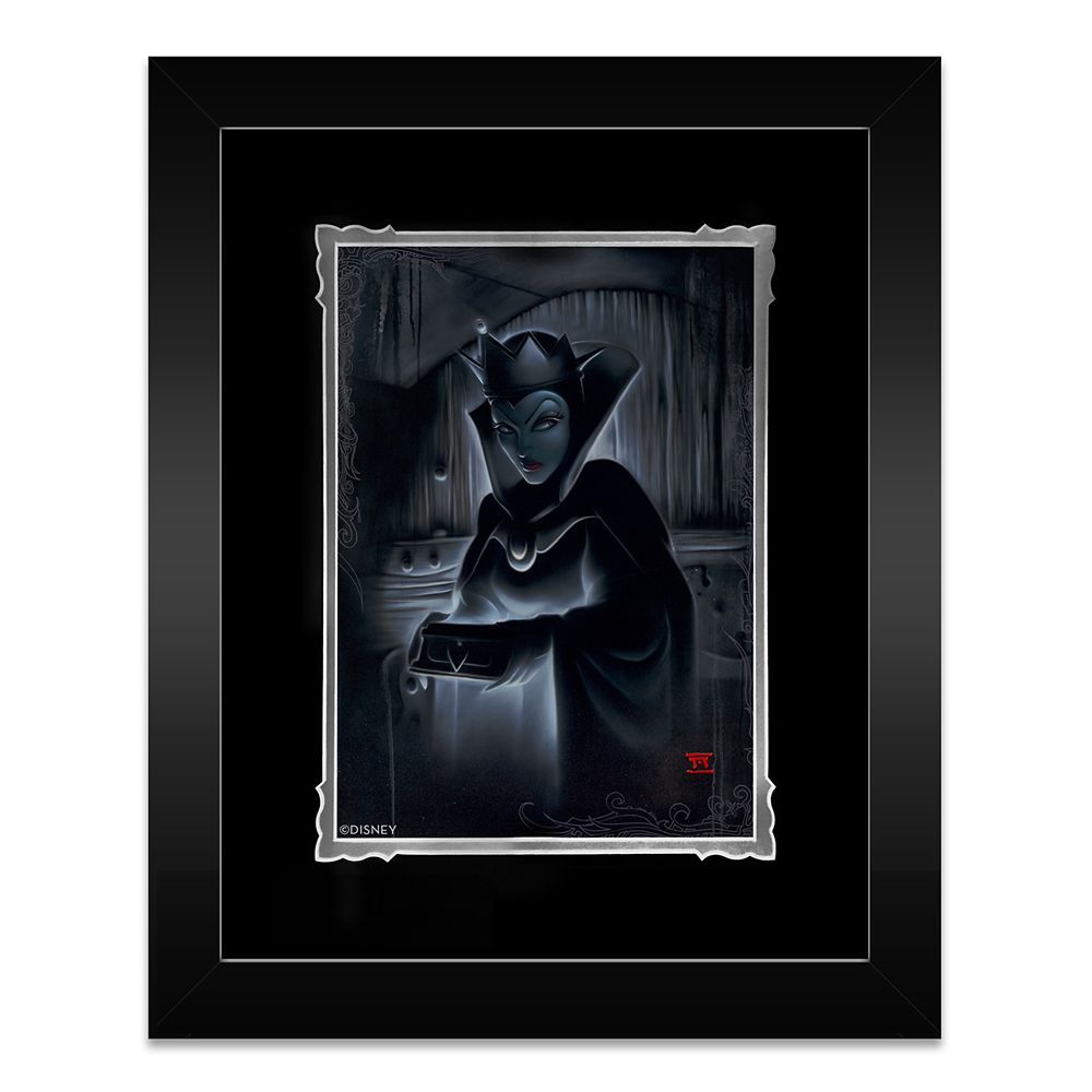 Evil Queen ''Heartless Evil Queen'' Framed Deluxe Print by Noah Official shopDisney