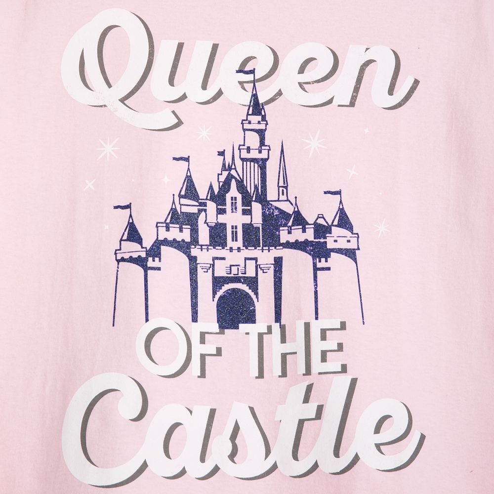 Fantasyland ''Queen of the Castle'' T-Shirt for Adults – Disneyland