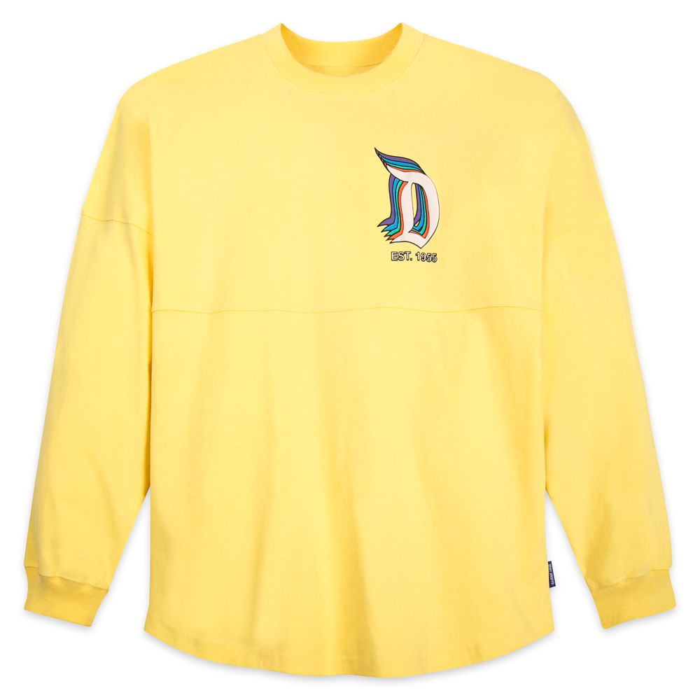 Yellow disneyland hot sale resort shirt