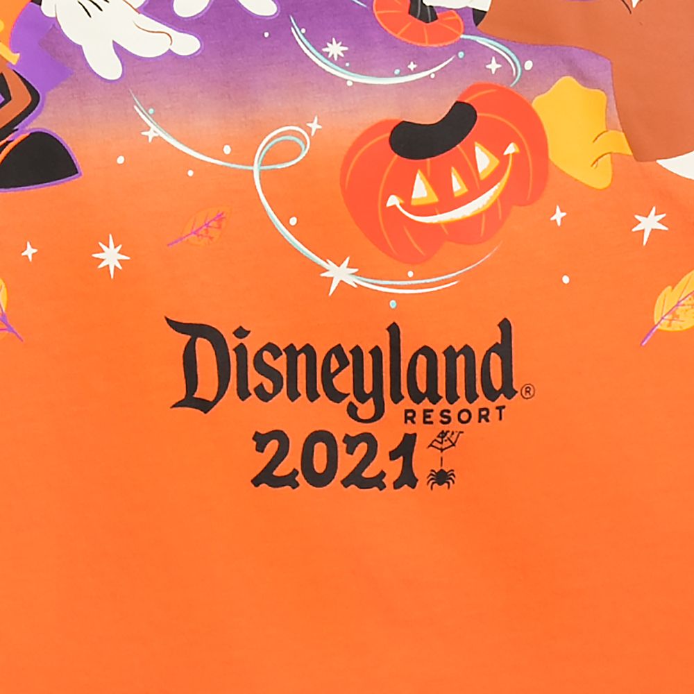 Mickey Mouse and Friends Halloween 2021 T-Shirt for Adults – Disneyland