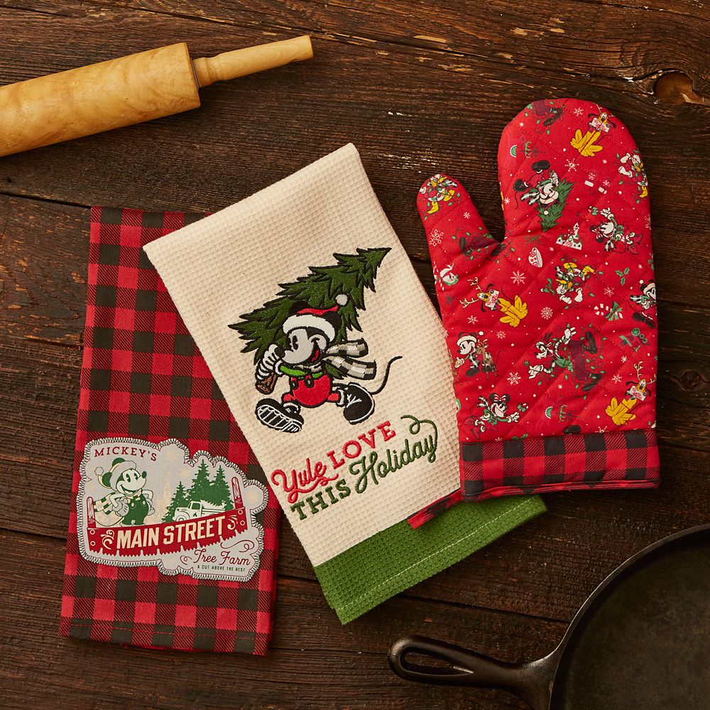Mickey Mouse Holiday Kitchen Towel Set
