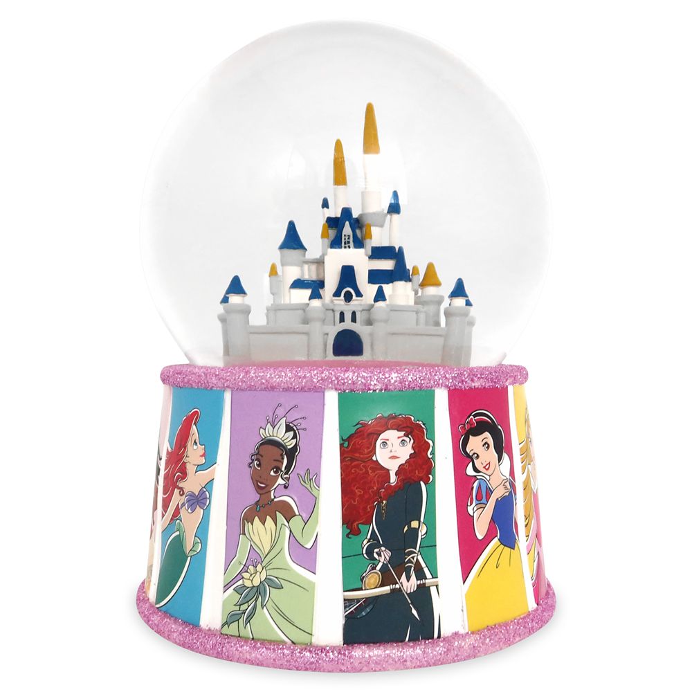 Disney Princess Snow Globe – Fantasyland Castle is now out