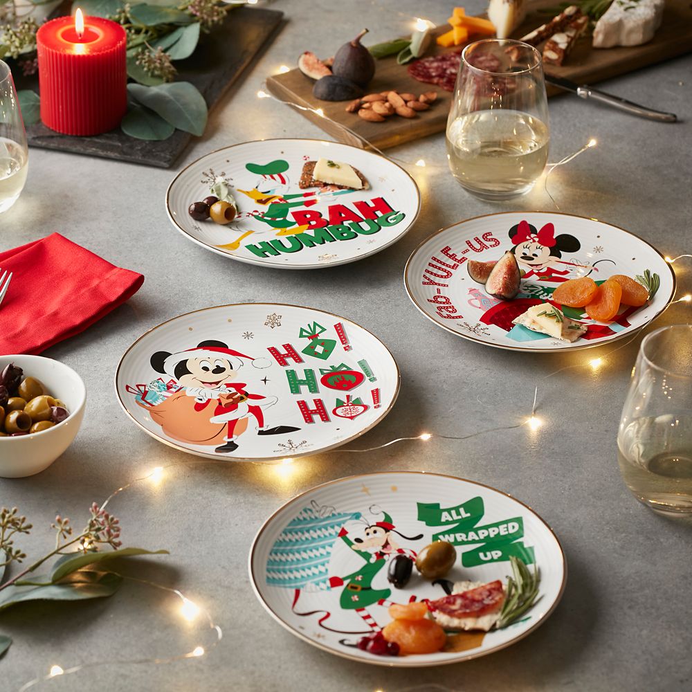 Santa Mickey Mouse and Friends Holiday Plate Bundle