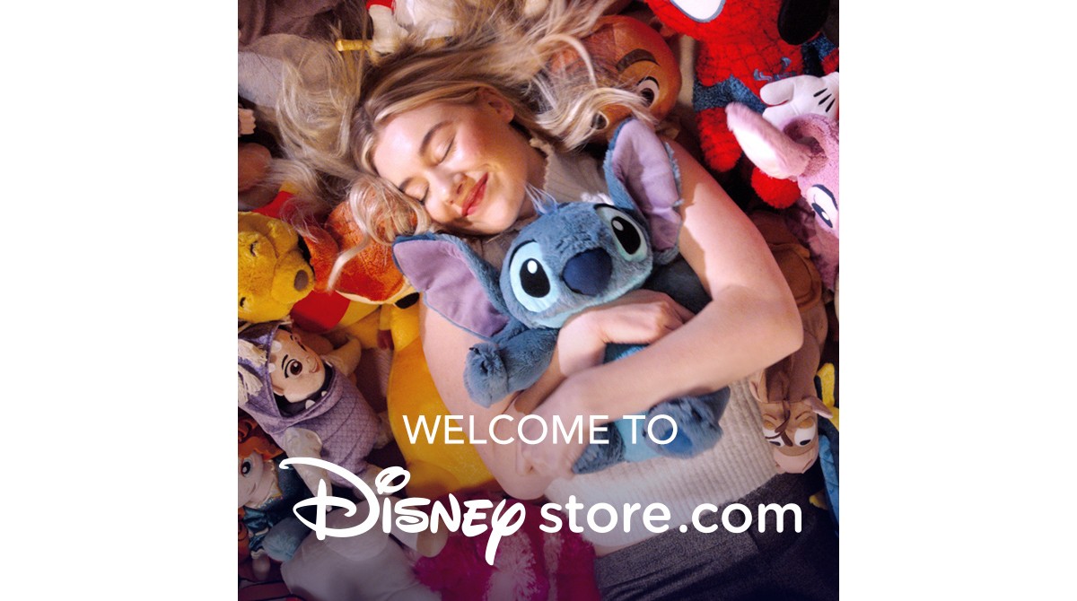 I Shopped at One of the Last Disney Stores in the US, Photos