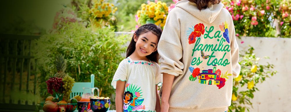 Background image of The Encanto La Familia Collection