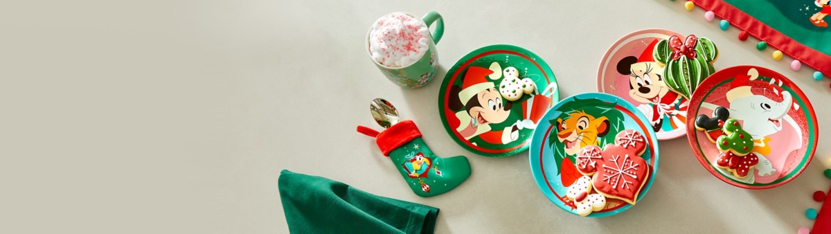 Disney Mickey Mouse, Minnie, Pluto & Stitch Christmas Holiday Coffee Mugs  New